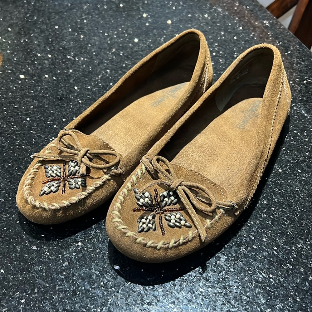 Ladies Minnetonka Mocassins